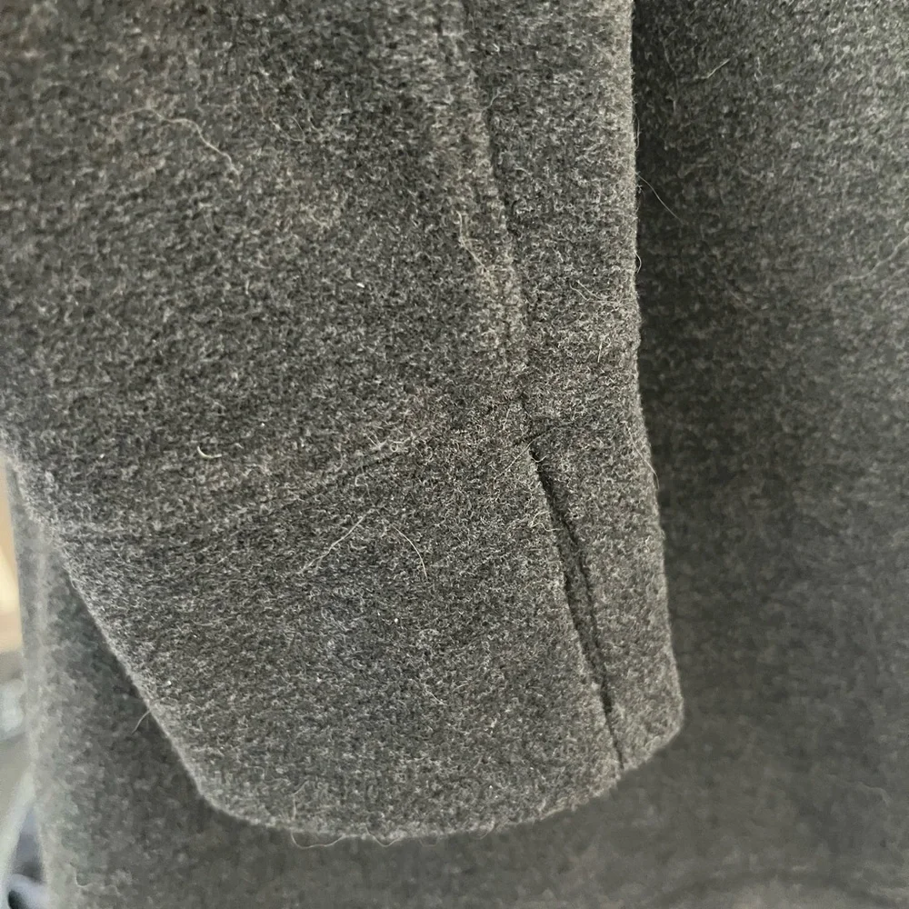 Lululemon Cozy Black Fleece - Picture 3 of 4